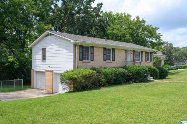 609 16TH AVENUE NW, Center Point, AL 35215