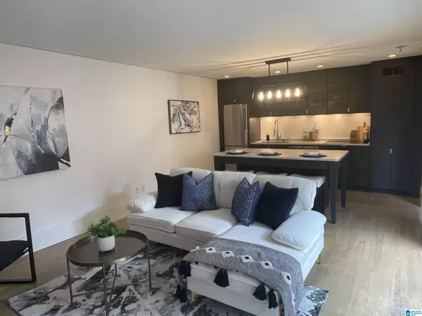 Birmingham, AL 35205,3350 ALTAMONT ROAD #C20