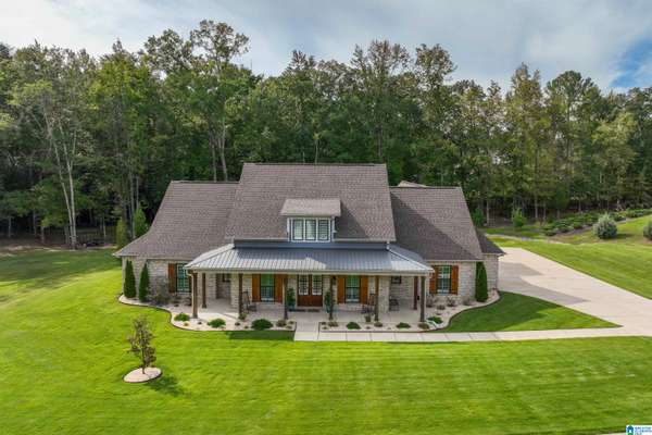 642 LIME CREEK WAY, Chelsea, AL 35043