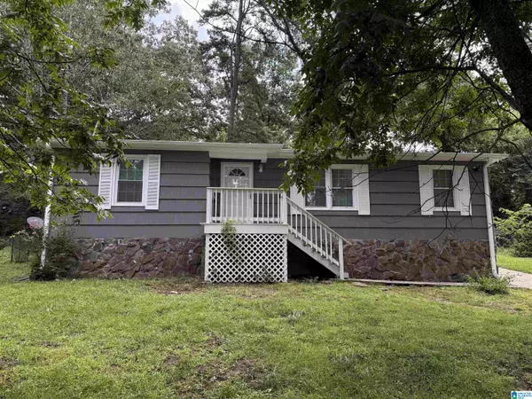 1317 5TH PLACE NW, Center Point, AL 35212