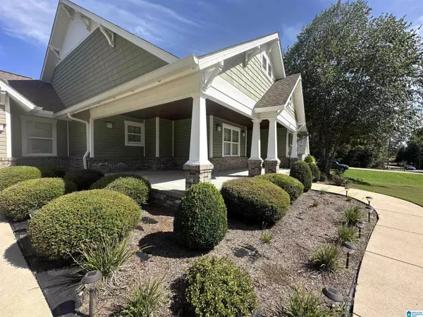 Gadsden, AL 35901,834 OAKLAND DRIVE