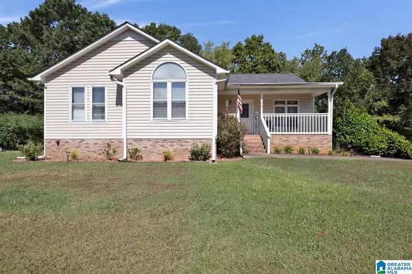 330 NICOLE TRAIL, Hayden, AL 35079