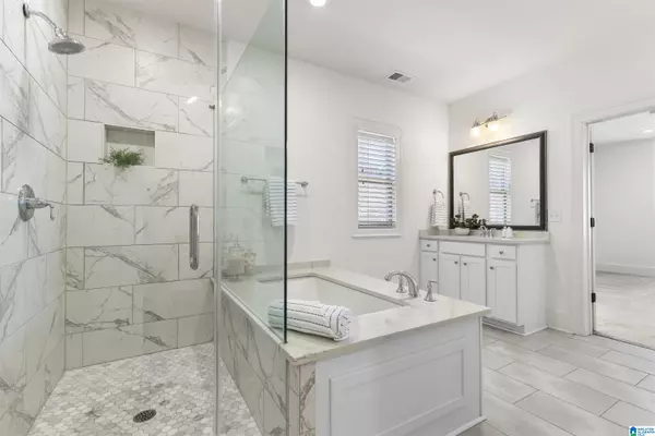 Hoover, AL 35244,2068 NUNNALLY PASS