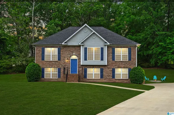 1015 HICKORY CIRCLE, Moody, AL 35004