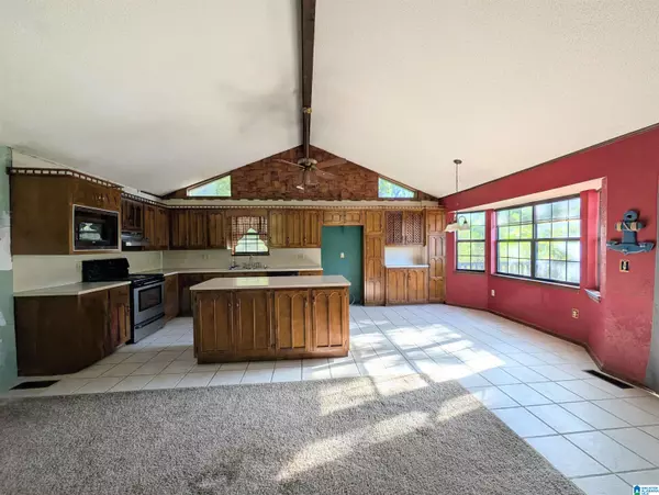 Adger, AL 35006,205 JULIAN DRIVE