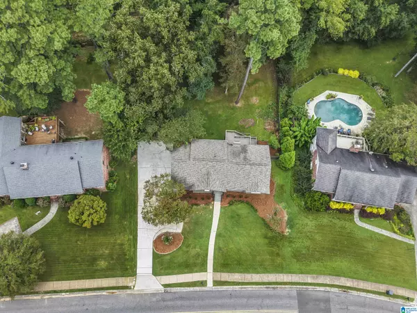 Vestavia Hills, AL 35216,2232 GARLAND DRIVE