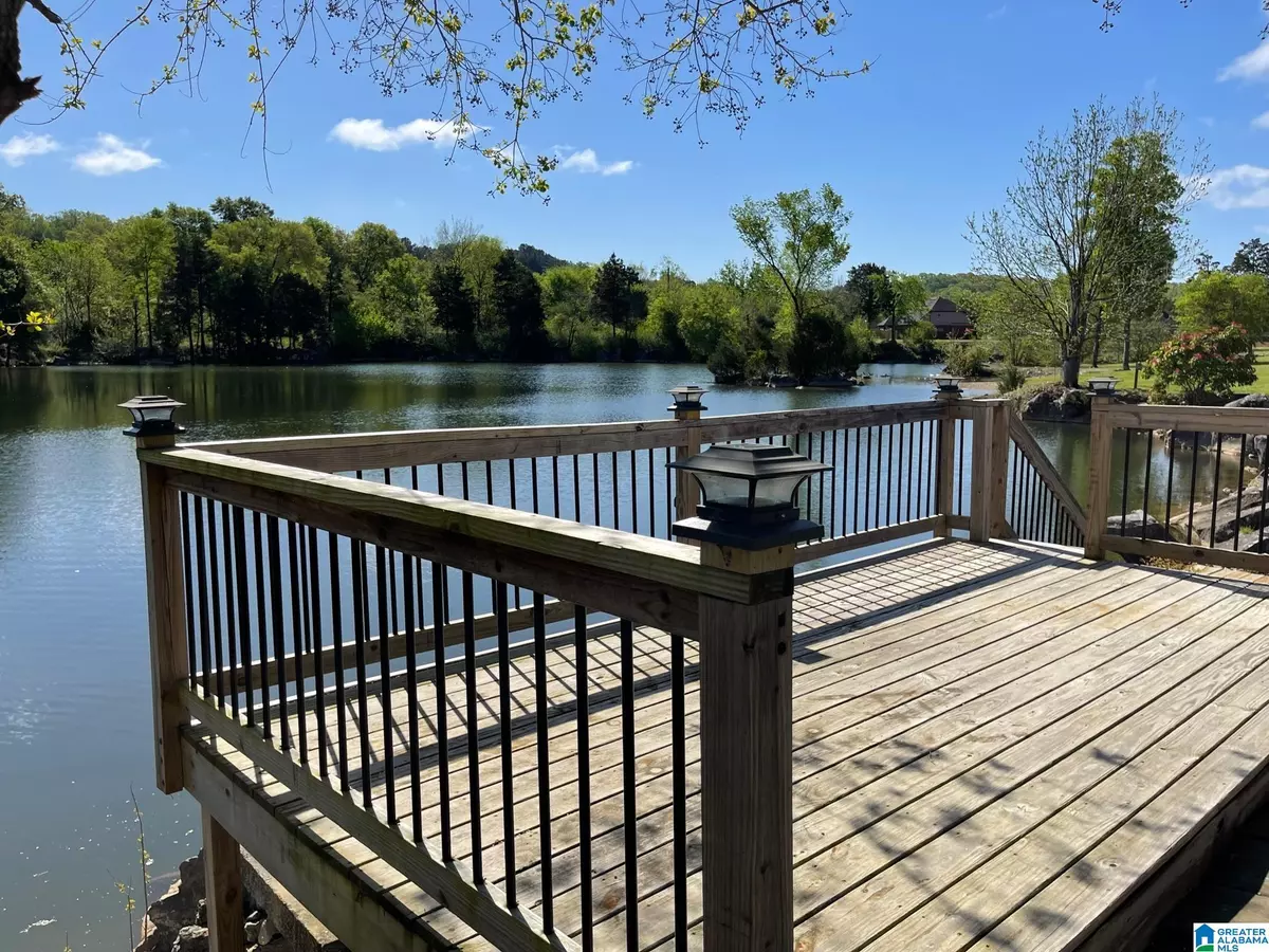 Hoover, AL 35216,326 CREEKSIDE LANE