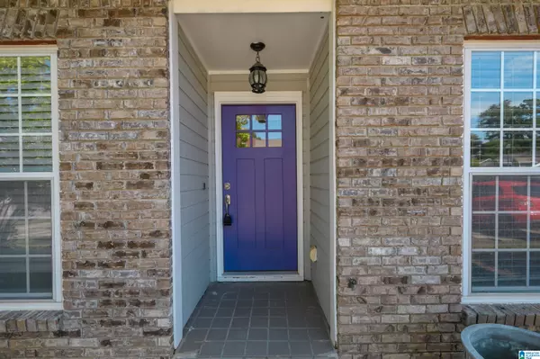 112 CHASE CREEK CIRCLE, Pelham, AL 35124