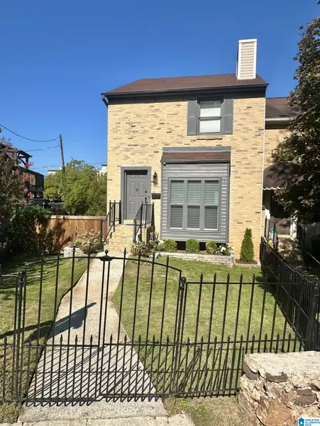 2744 S MILNER COURT #B, Birmingham, AL 35205