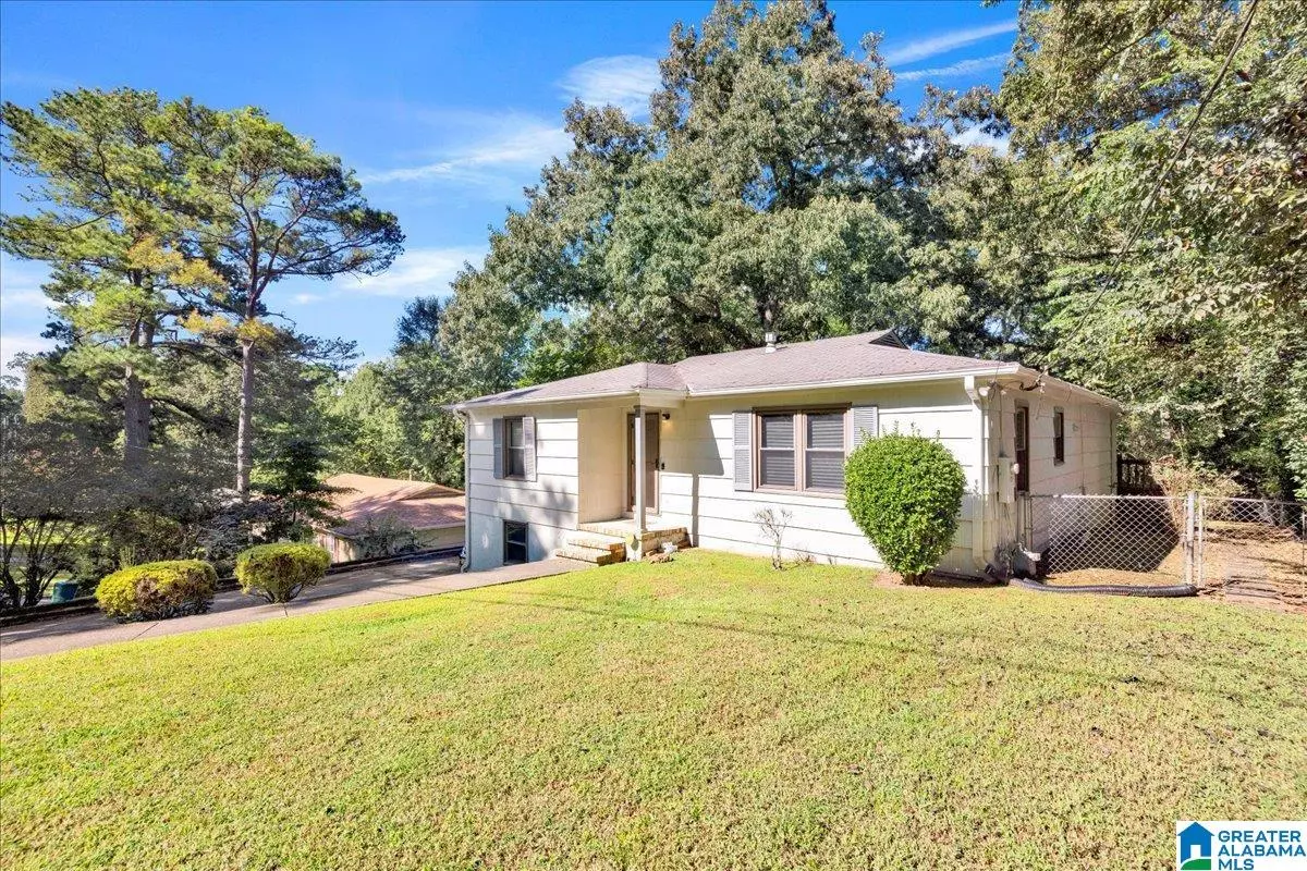 Center Point, AL 35215,1352 5TH PLACE NW