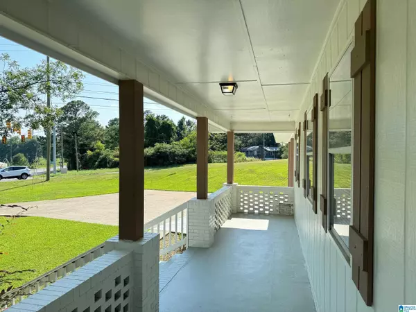 Hoover, AL 35244,3989 WOODHAVEN ROAD