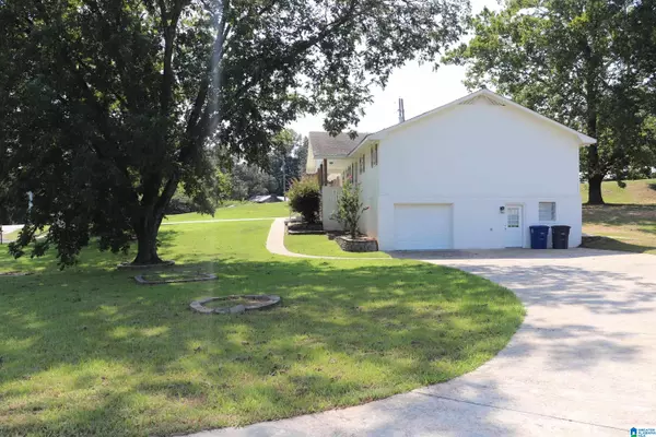 Hoover, AL 35244,3989 WOODHAVEN ROAD