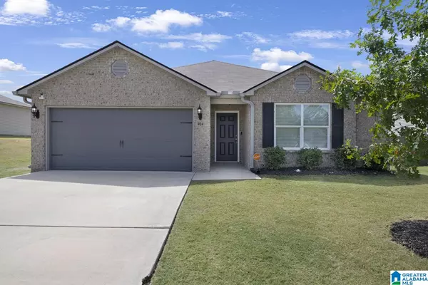 404 CLEAR CREEK LANE, Calera, AL 35040