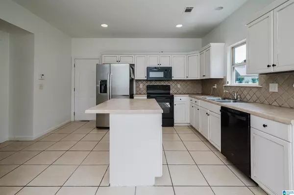 Calera, AL 35040,2070 TIMBERLINE DRIVE