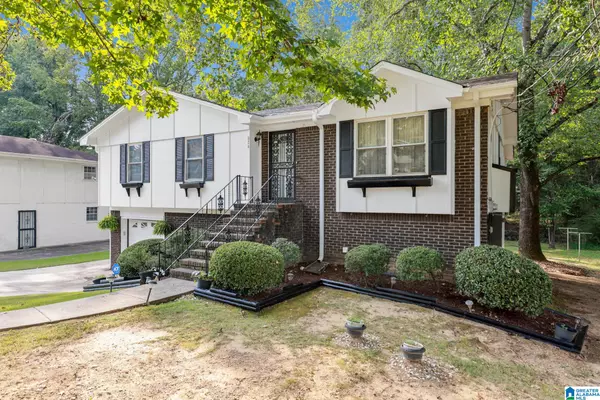 Adamsville, AL 35005,626 BASSWOOD DRIVE