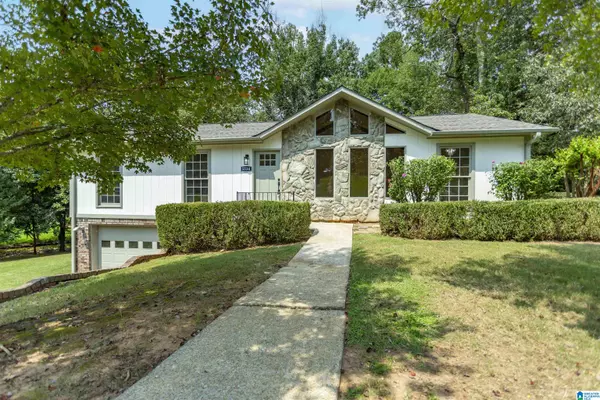 5530 WOODCREEK DRIVE, Pinson, AL 35126