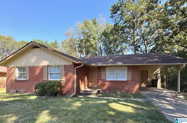 412 16TH COURT NW, Center Point, AL 35215