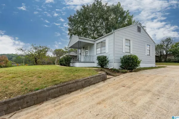 Bessemer, AL 35020,422 11TH STREET S