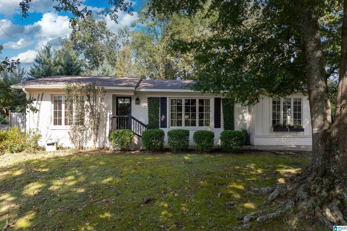 Birmingham, AL 35243,3556 LAKESIDE DRIVE