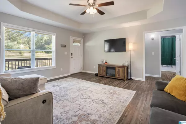 Hayden, AL 35079,802 HOLT CIRCLE