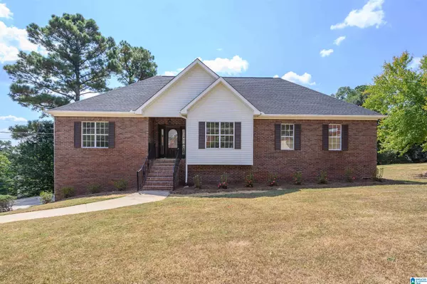 7713 S CREST TRAIL, Helena, AL 35022