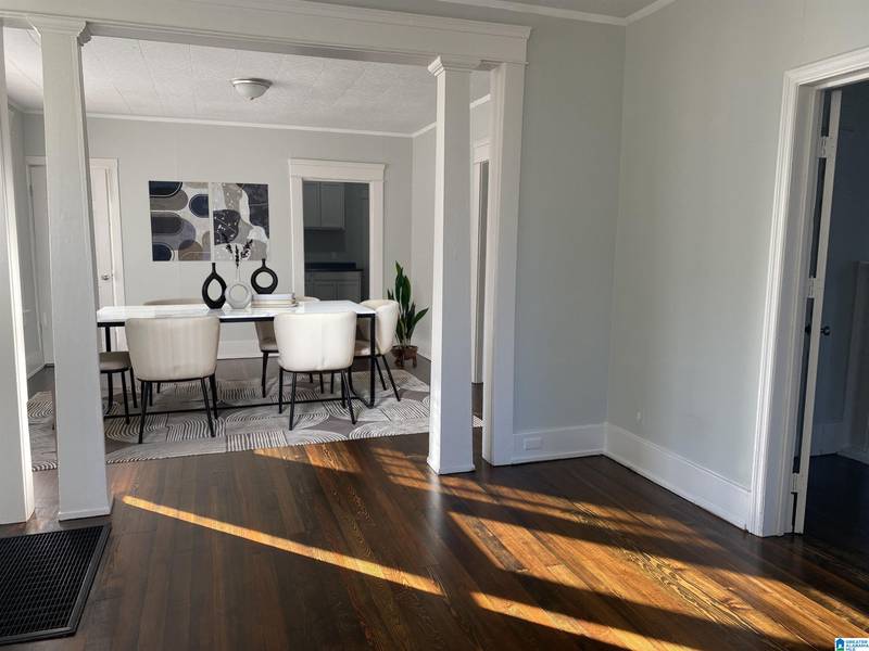 909 W 4TH AVENUE W, Birmingham, AL 35204