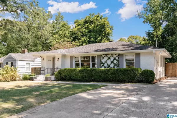 Irondale, AL 35210,229 ROSEWOOD STREET