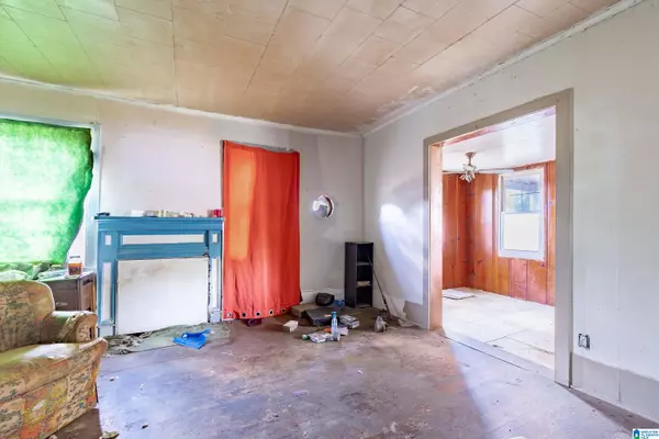 Heflin, AL 36264,4122 JACKSONVILLE STREET