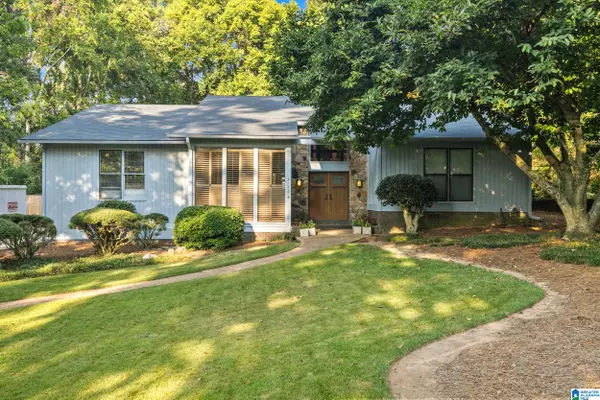 2148 BROOKDALE LANE, Vestavia Hills, AL 35216