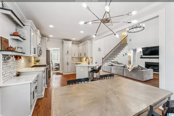 672 LAKE CREST DRIVE, Hoover, AL 35226