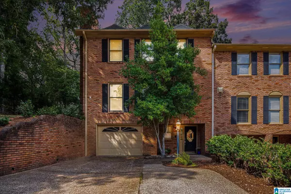 2401 RICHELIEU LANE, Hoover, AL 35216