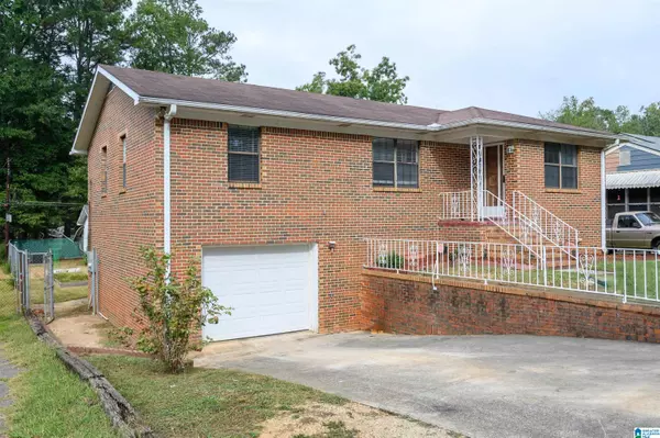 Hueytown, AL 35023,216 HOLLY STREET