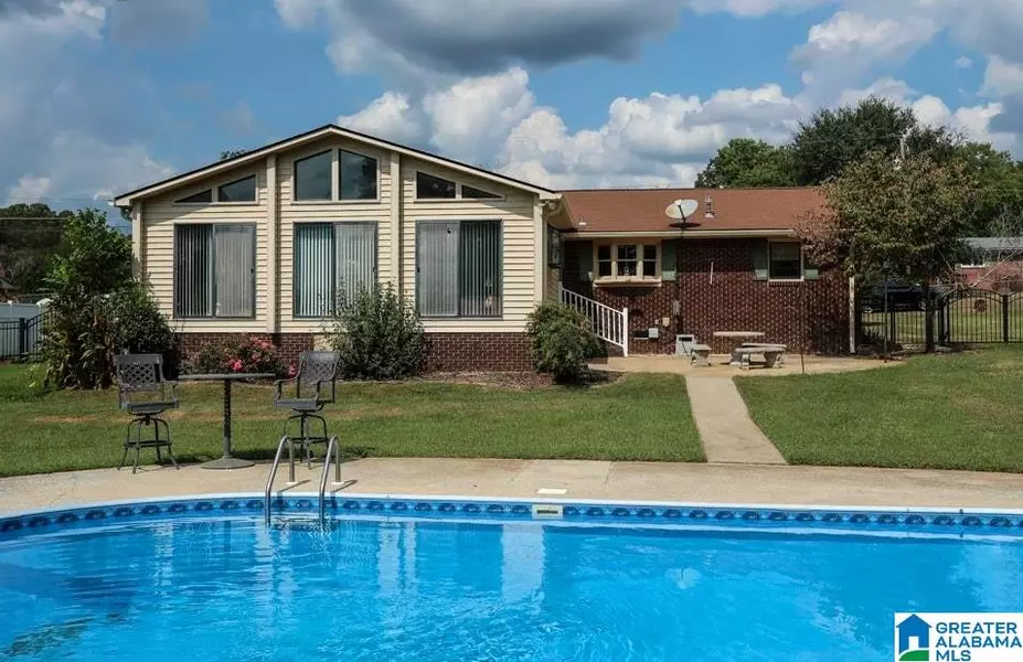 1324 SUNSET DRIVE, Weaver, AL 36277