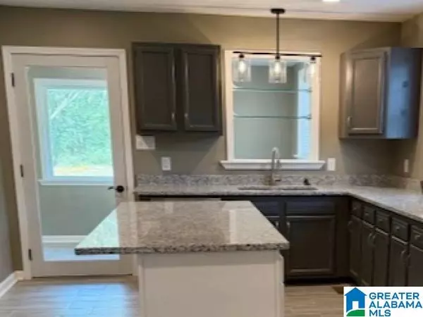 Adamsville, AL 35005,1036 HONEYSUCKLE LANE