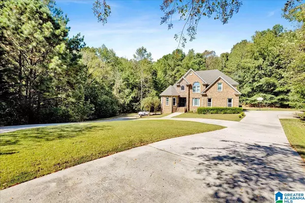 Trussville, AL 35173,5986 VALLEY WAY