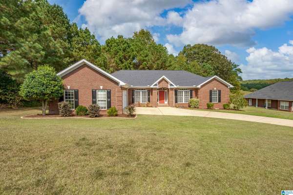 8304 MEADOWLAKE DRIVE W, Northport, AL 35473