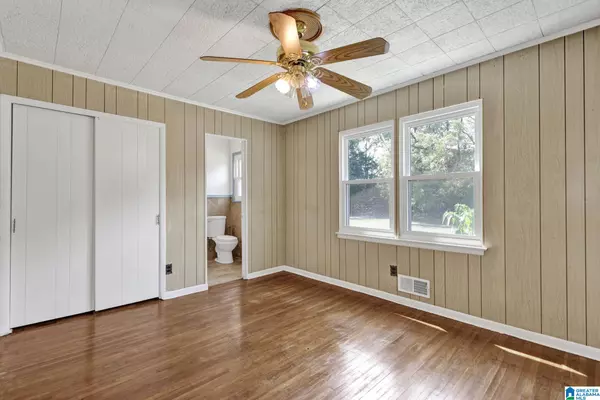 Birmingham, AL 35218,920 39TH STREET