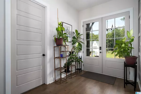 Chelsea, AL 35043,716 HICKORY HOLLOW