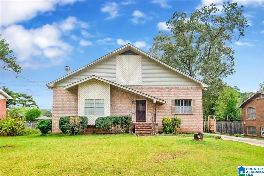 3353 CRESCENT DRIVE, Hueytown, AL 35023