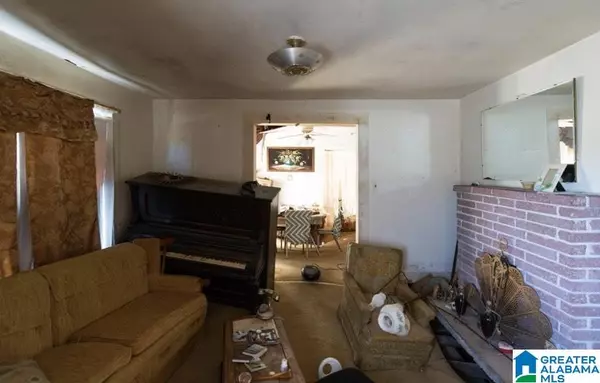 Birmingham, AL 35218,1052 AVENUE E