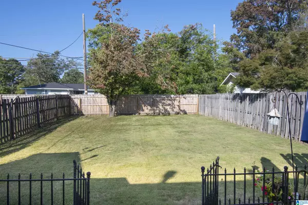 Vestavia Hills, AL 35216,1034 VESTAVIA MANOR DRIVE