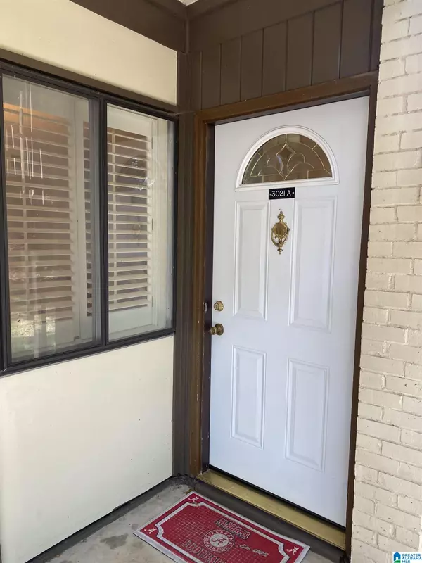 3021 MASSEY ROAD #A, Vestavia Hills, AL 35216