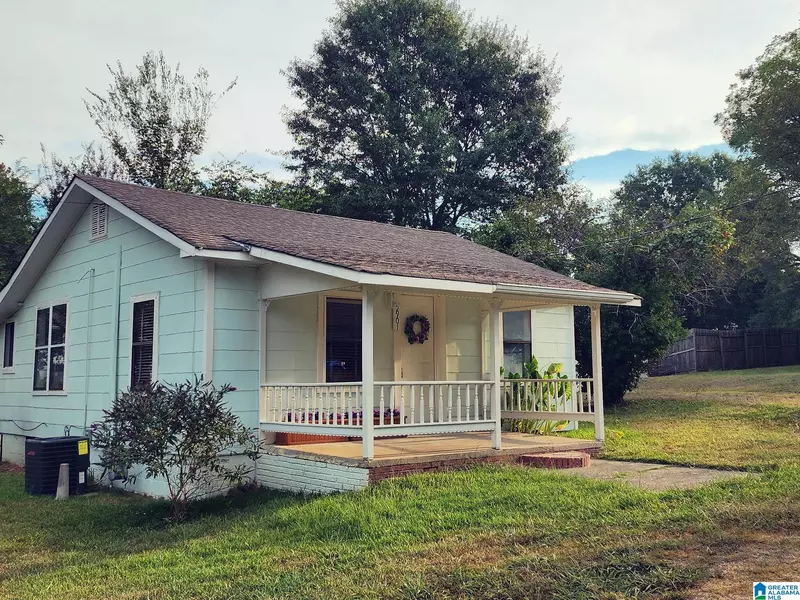 5901 LANTRIP DRIVE, Bessemer, AL 35023