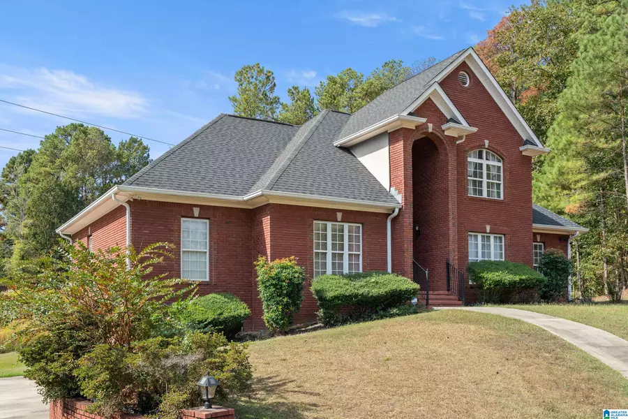206 CAMERON CIRCLE, Chelsea, AL 35043