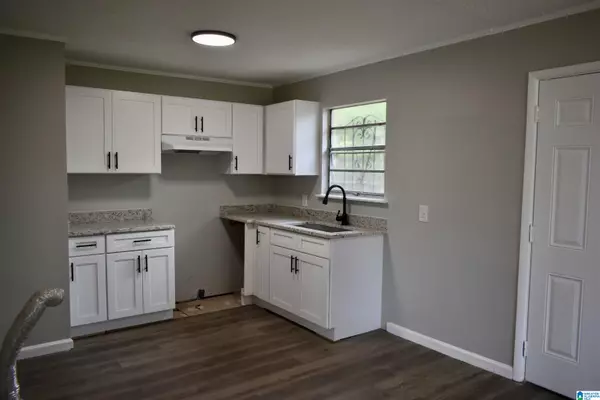Birmingham, AL 35221,3720 HOWARD AVENUE SW
