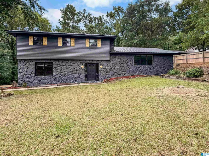 1202 SABINA DRIVE SE, Jacksonville, AL 36265