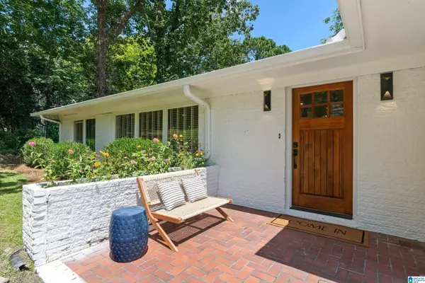 Vestavia Hills, AL 35216,241 BIG SPRINGS DRIVE