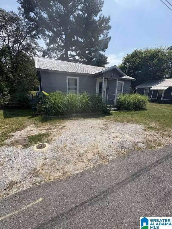 104 N 12TH STREET, Clanton, AL 35085