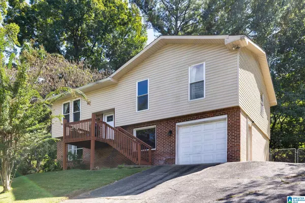 828 GREEN CREST TURN, Birmingham, AL 35212