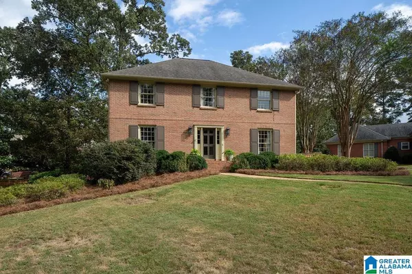 Vestavia Hills, AL 35243,3444 CREEKWOOD DRIVE